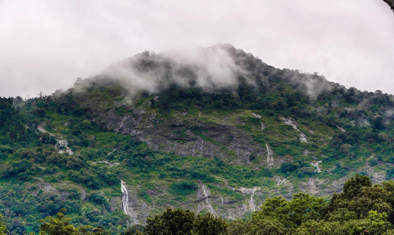 Treebo Trend Misty Garden Resorts With Mountain View Munnar Exterior foto